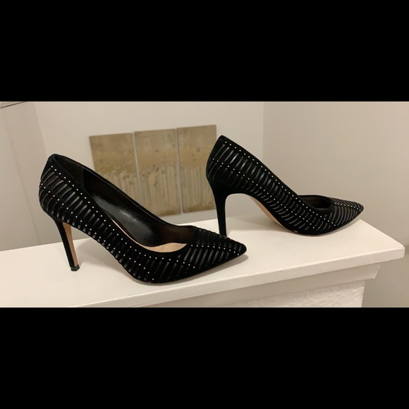 Shoes - Picture 5 of 6